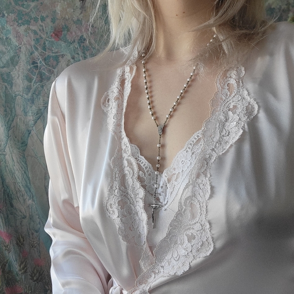 𝙲𝚕𝚘𝚜𝚎𝚝 𝙱𝚘𝚘𝚔𝚖𝚊𝚛𝚔 𝙴𝚝𝚑𝚎𝚛𝚎𝚊𝚕 𝚅𝚒𝚗𝚝𝚊𝚐𝚎 - Picture 11 of 15